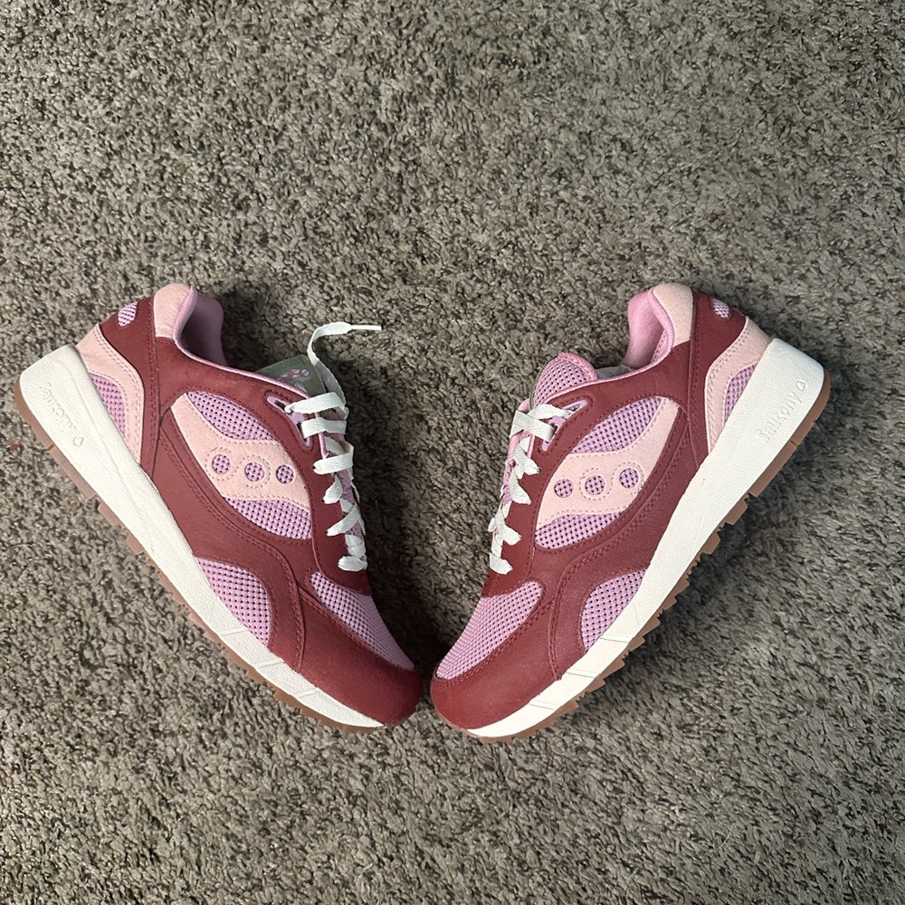 Saucony XT 600 (BRAND NEW)